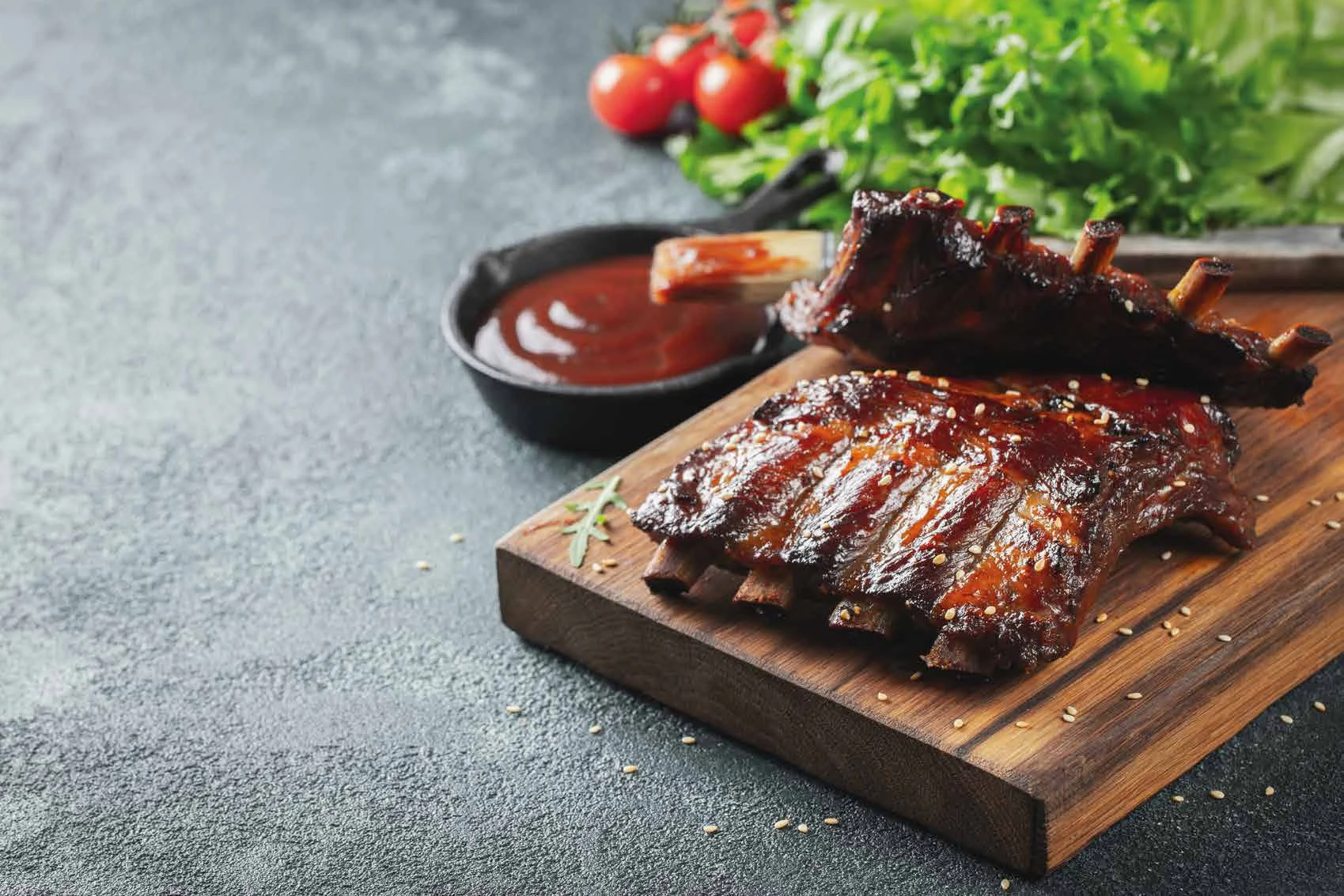 Costilla BBQ, imagen del menú de referencia
